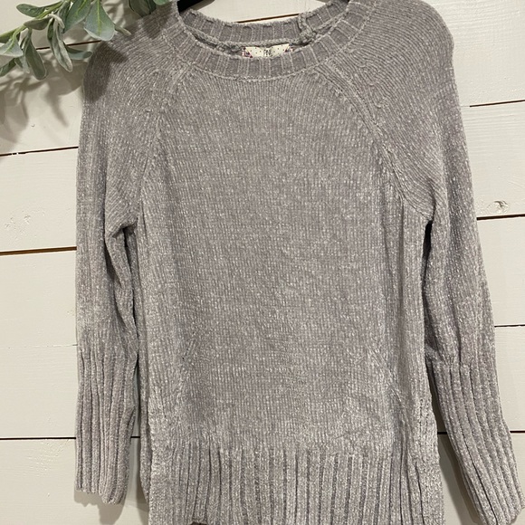 Pink Rose Sweaters - NWT! Gray Chenille Sweater